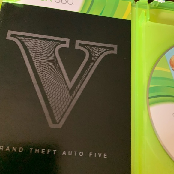 Grand Theft Auto V Xbox 360 GTA 5 - Picture 5 of 7